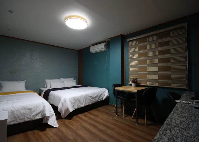 Business Station Motel