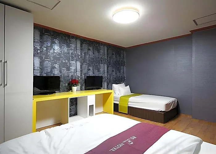 Business Station Motel